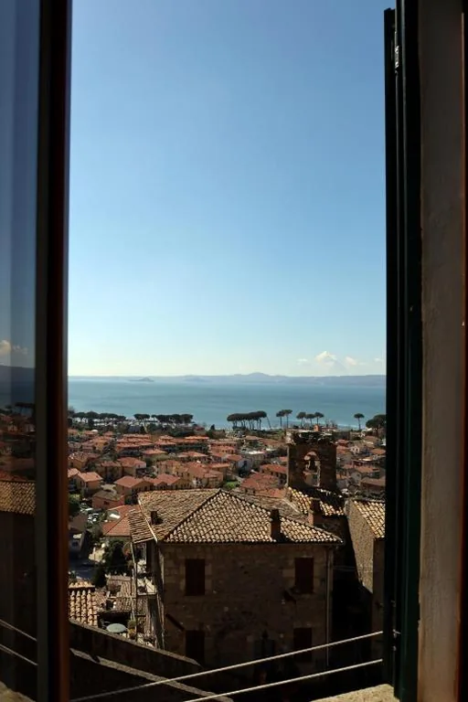 C’era una volta nel rione Castello vista lago — foto 4