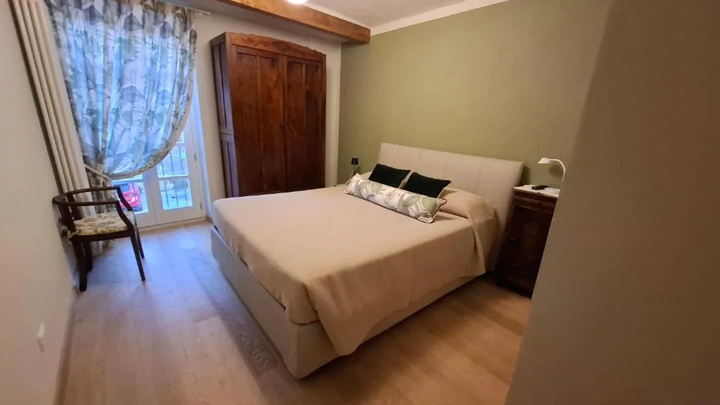 Cà Trifolera Barbaresco – Camera DOPPIA con bagno – IN ROMANTICO CASCINALE NEI VIGNETI CON CANTINA
