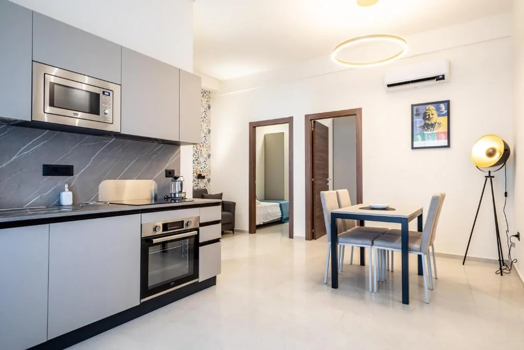 Two-Bedroom Apartment with Balcony and Terrace — Ambrosia Room & Apartment