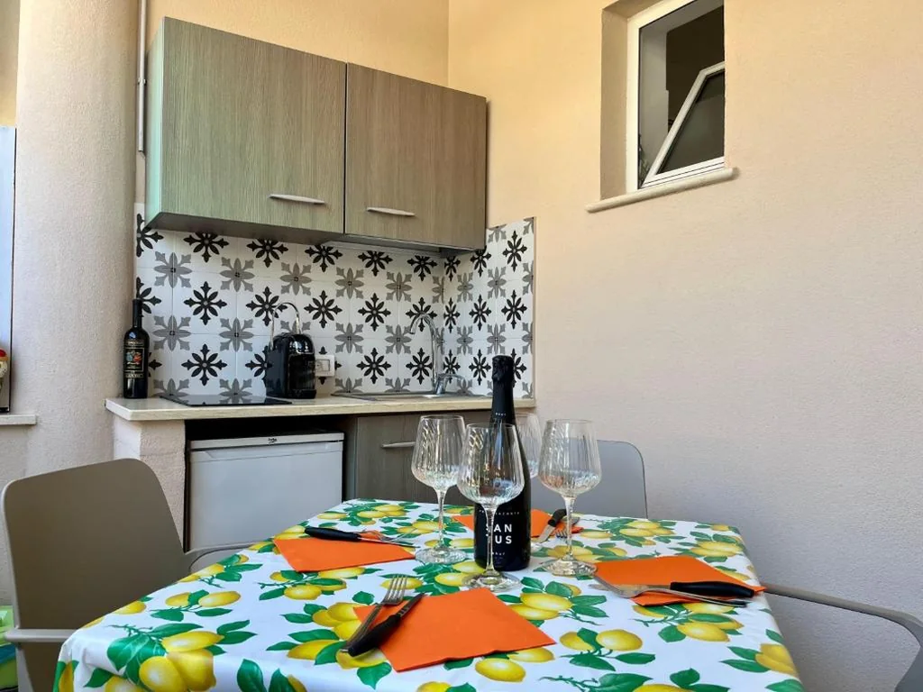 Apartment with Terrace — Salsedine Tropea Capo Vaticano