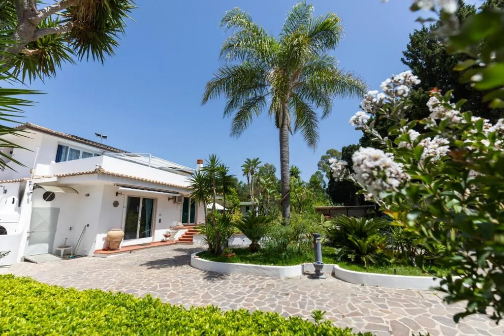 Appartamento con Vista Giardino — Villa Kore, Capo Vaticano