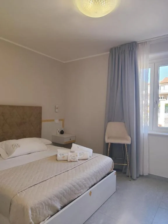 Deluxe One-Bedroom Apartment — Sara B&B Accommodation