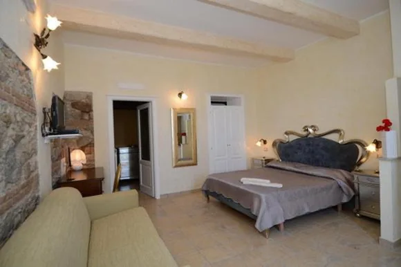 Family Apartment (2 Adults + 2 Children) with Sea View — Residenza Casale San Francesco free parking