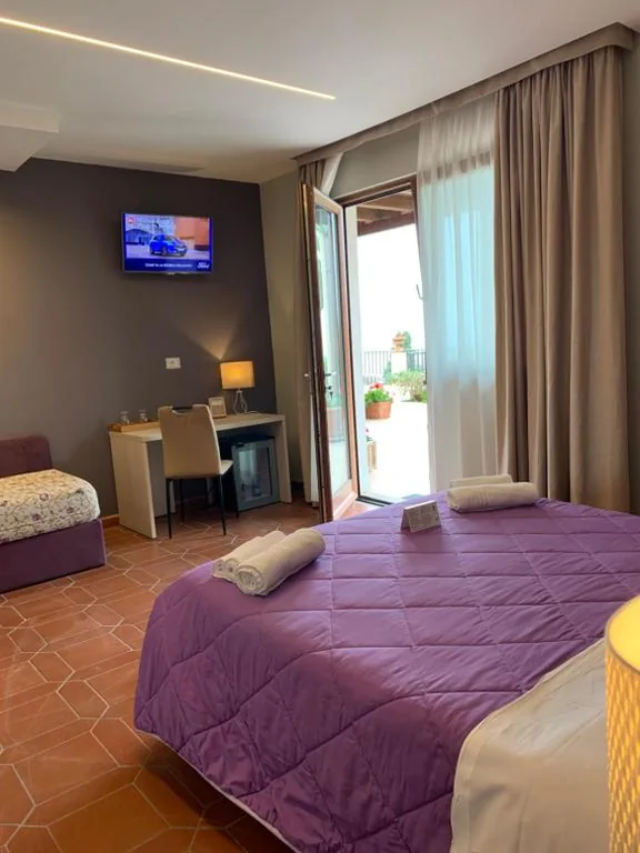Deluxe Twin Room with Sea View — Villa Zufrò