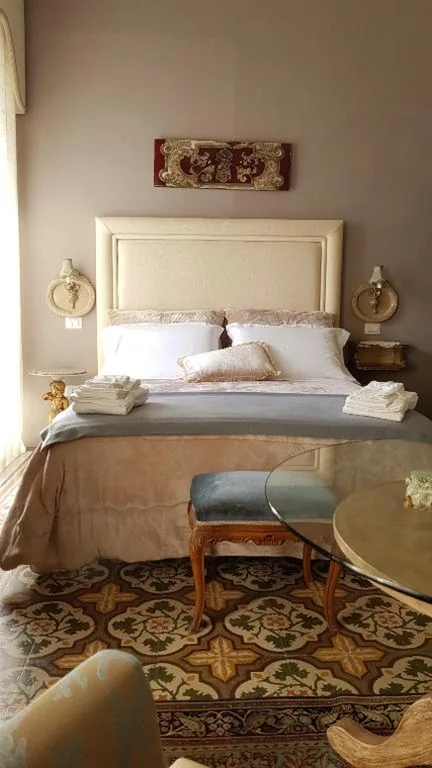Deluxe Room — Estes