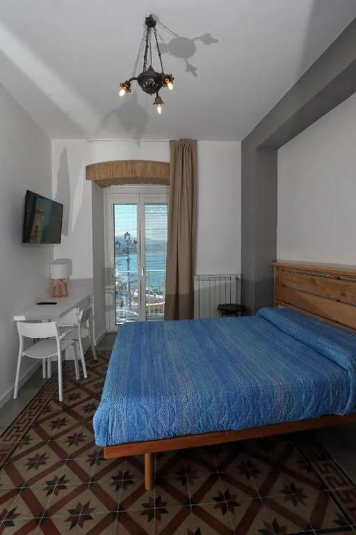 Deluxe Double Room with Sea View — Timpa rooms