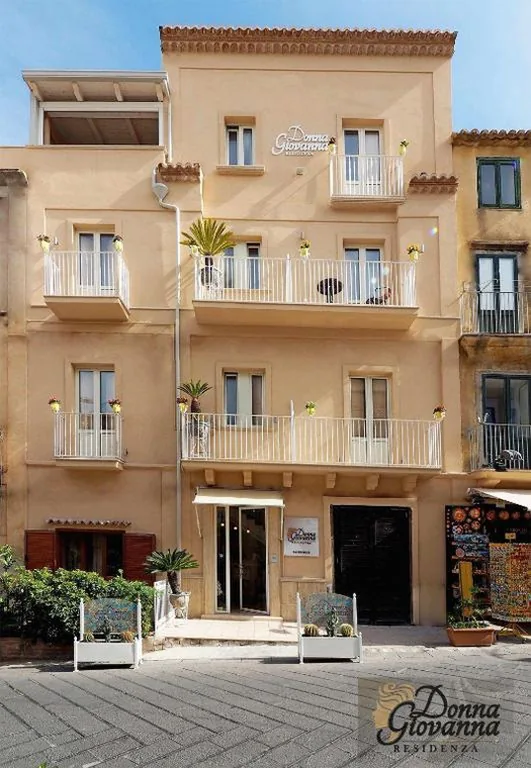 Deluxe Room — Residenza Donna Giovanna