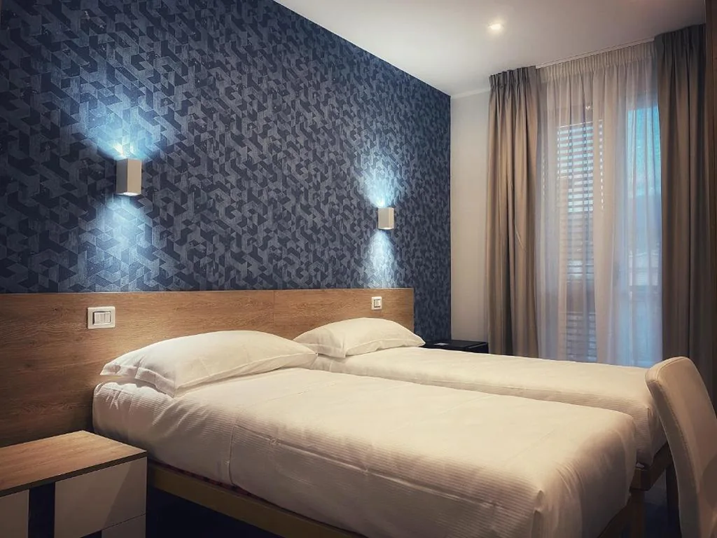 Twin Room — Lumarooms B&B
