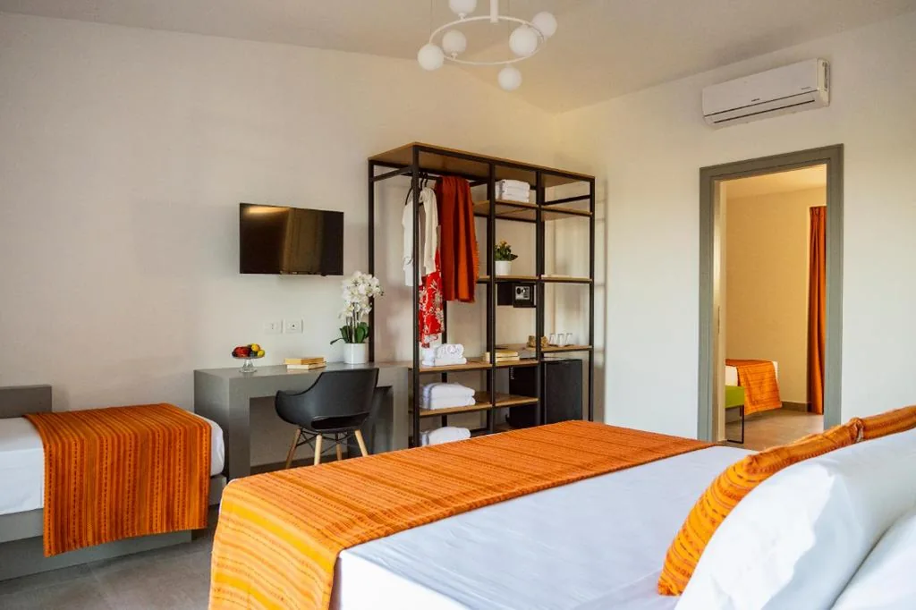 Camera Familiare — Policaretto Rooms by Calabria Stay