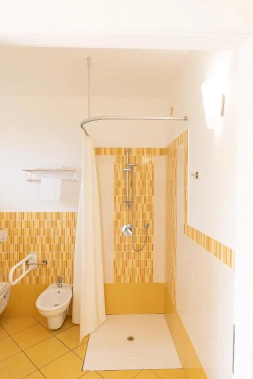 Double Room with Disabled Access — Hotel Baia Di Trainiti