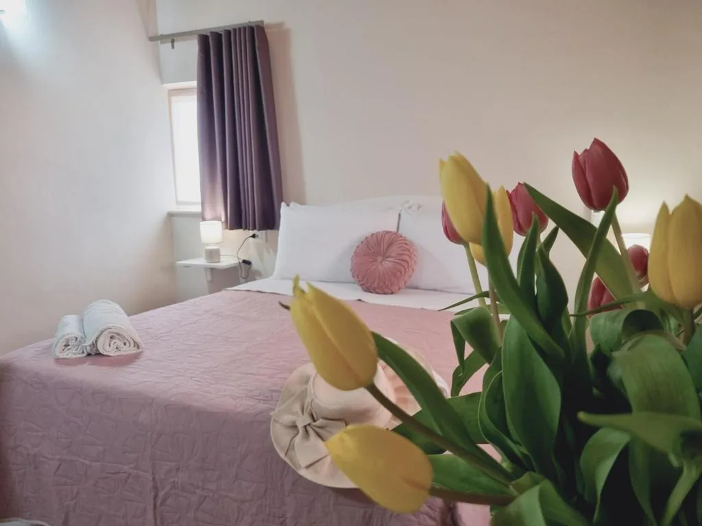 Camera Matrimoniale con Bagno Privato — Il Sogno di Ulisse