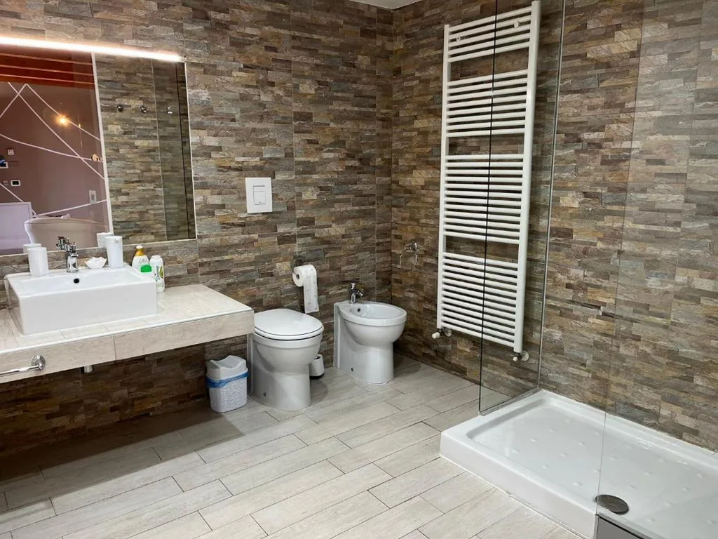 Camera Matrimoniale con Bagno Privato — Villa Giulia Castrovillari