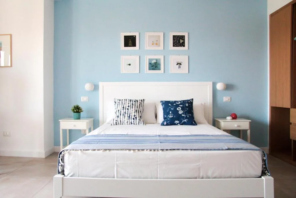 Double Room with Balcony and Sea View — Casa Peonia