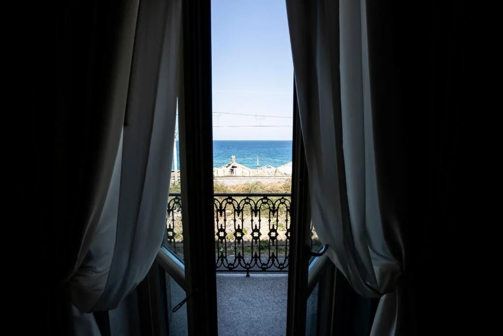 Double Room with Balcony and Sea View — DIMORA LE PIETRE DEL MARE