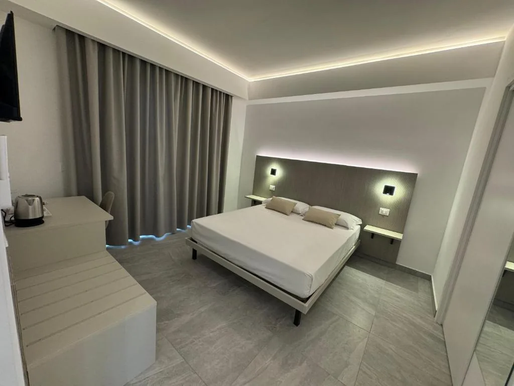 Double Room with Balcony — Villa Mimosa Florital – Free Private Parking On site & in Tropea