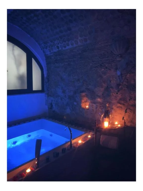 Double Room with Hot Tub — Casa Angelieri