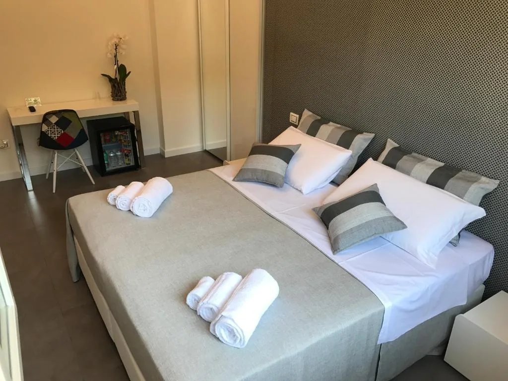 Double or Twin Room with Private Bathroom — Calamo-Residence- B&B