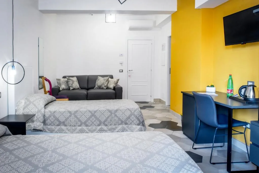 Double or Twin Room with Extra Bed — Big Rose