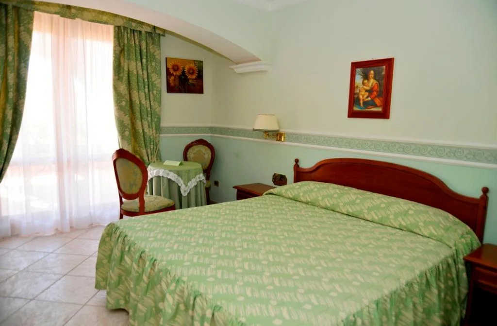 Camera Matrimoniale Standard — Afrodite Boutique Hotel
