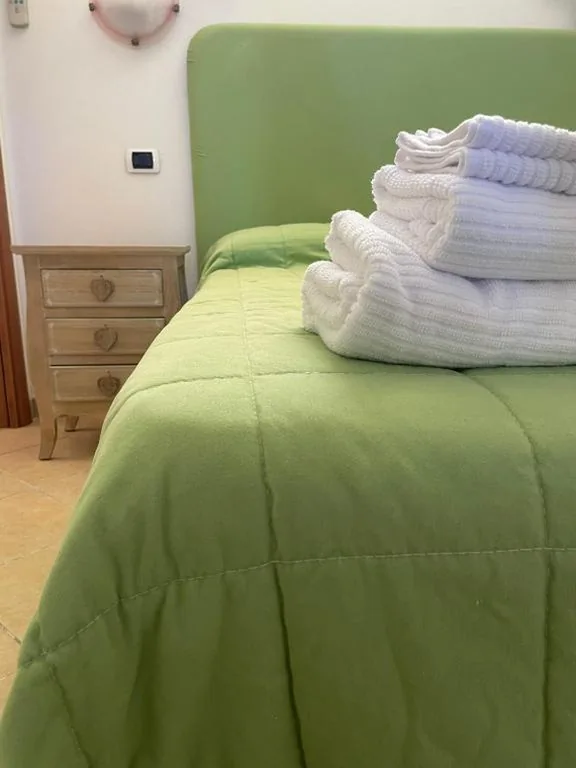Camera Matrimoniale Standard — B&B Le Palme San Costantino