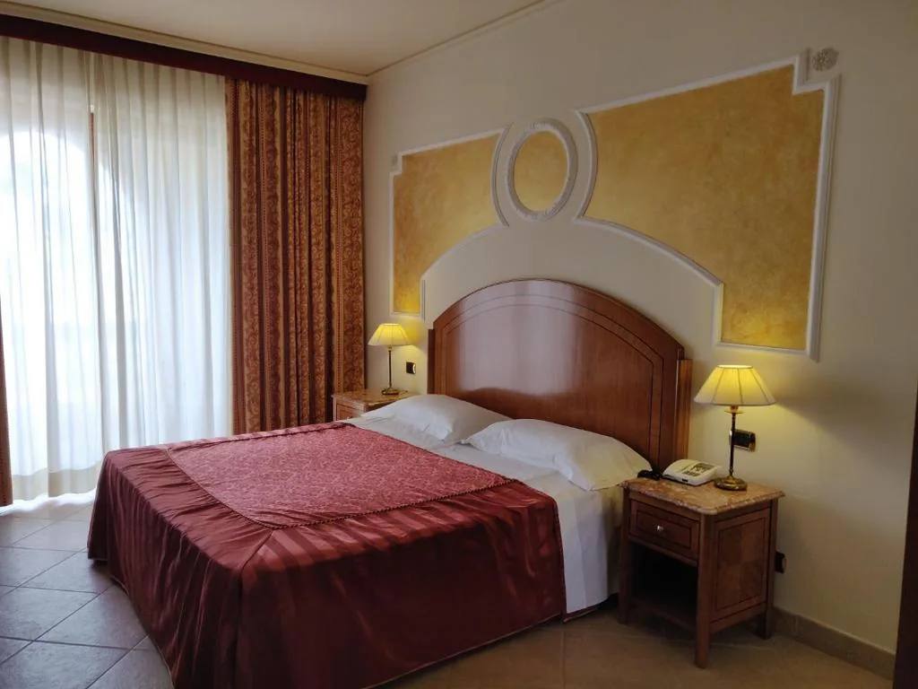 Standard Double Room — Parco dei Principi Hotel – Roccella Jonica