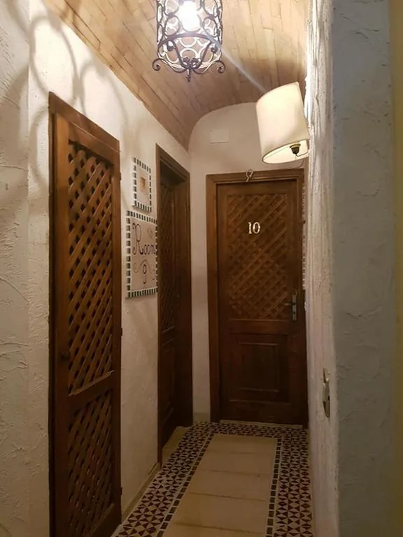 Superior Double Room — Residenza Villa Spagnola