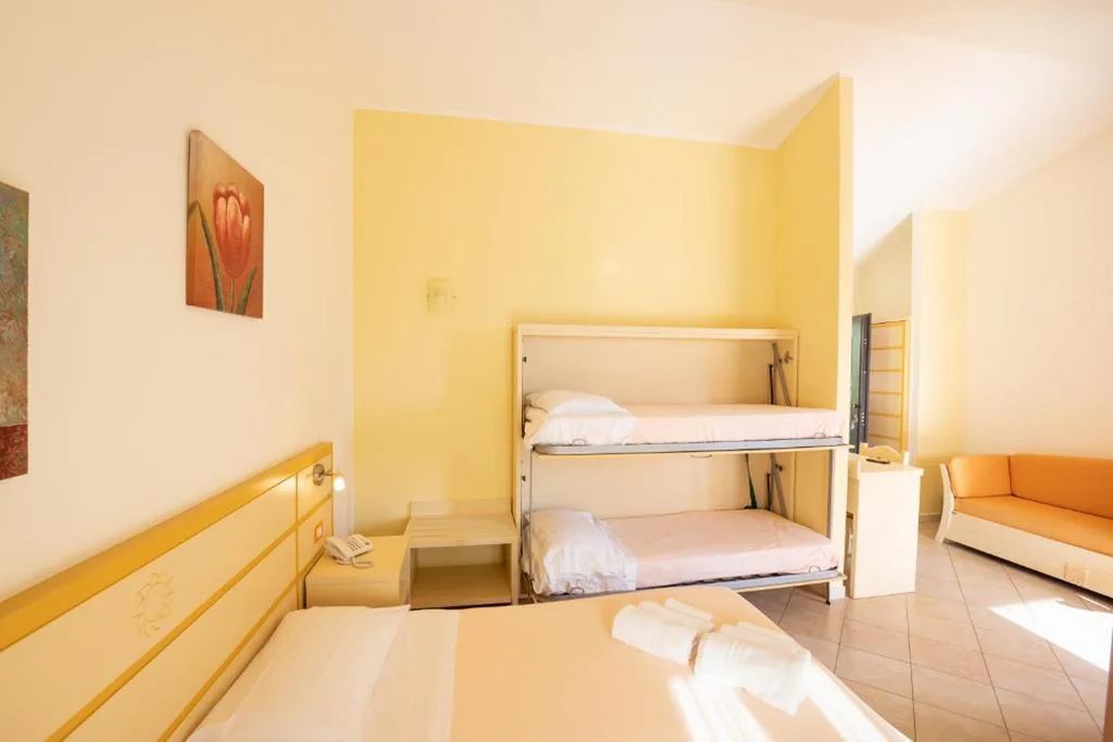 Quadruple Room — Hotel Baia Di Trainiti
