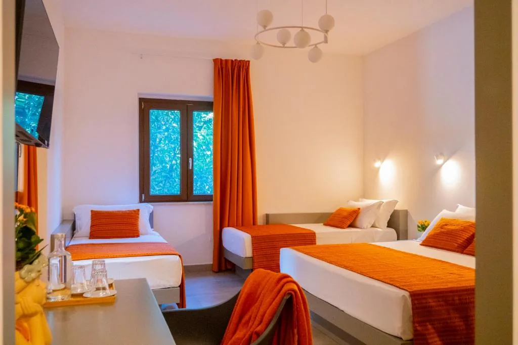 Camera Quadrupla — Policaretto Rooms by Calabria Stay