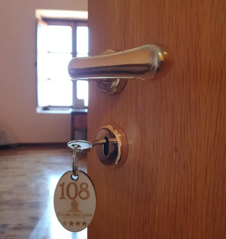 Superior Quadruple Room — Albergo Palazzo Sant’Anna Gerace