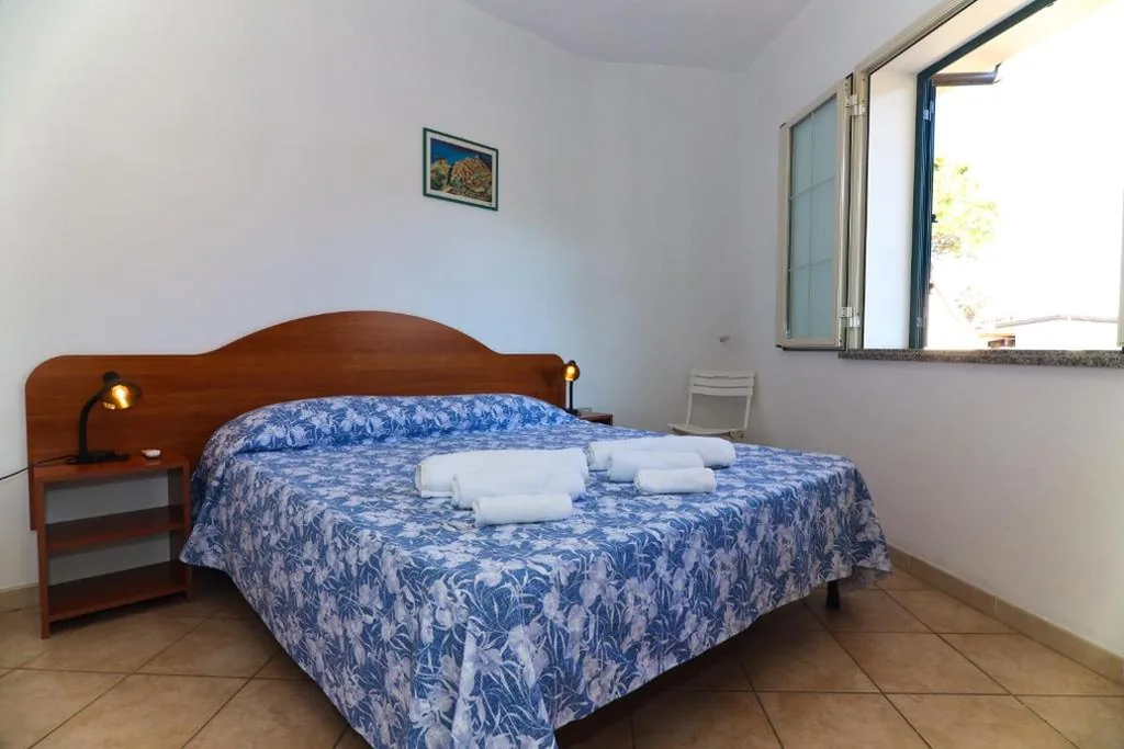 One-Bedroom House — Casamareblu