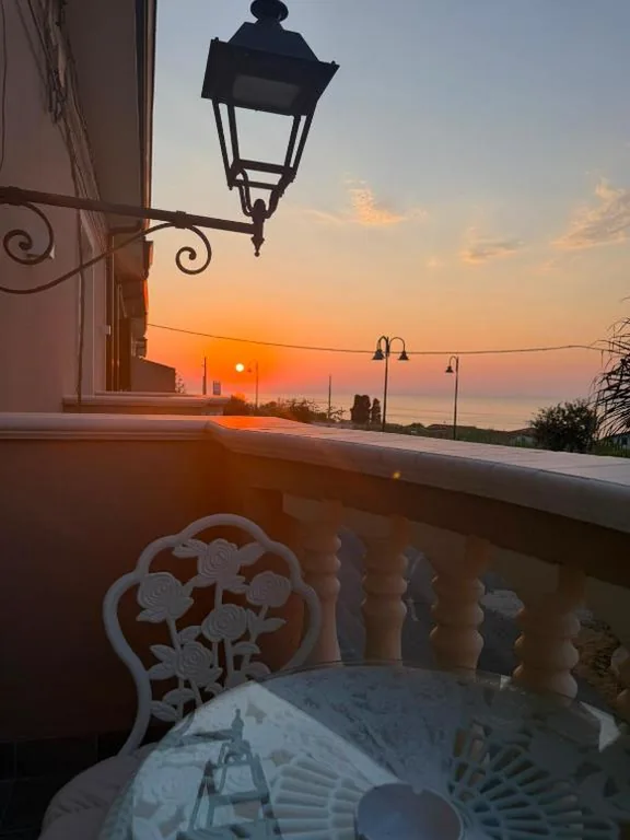 La Romantique Rooms and Apartments TROPEA — foto 4