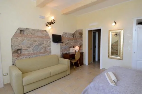 Residenza Casale San Francesco free parking — foto 7
