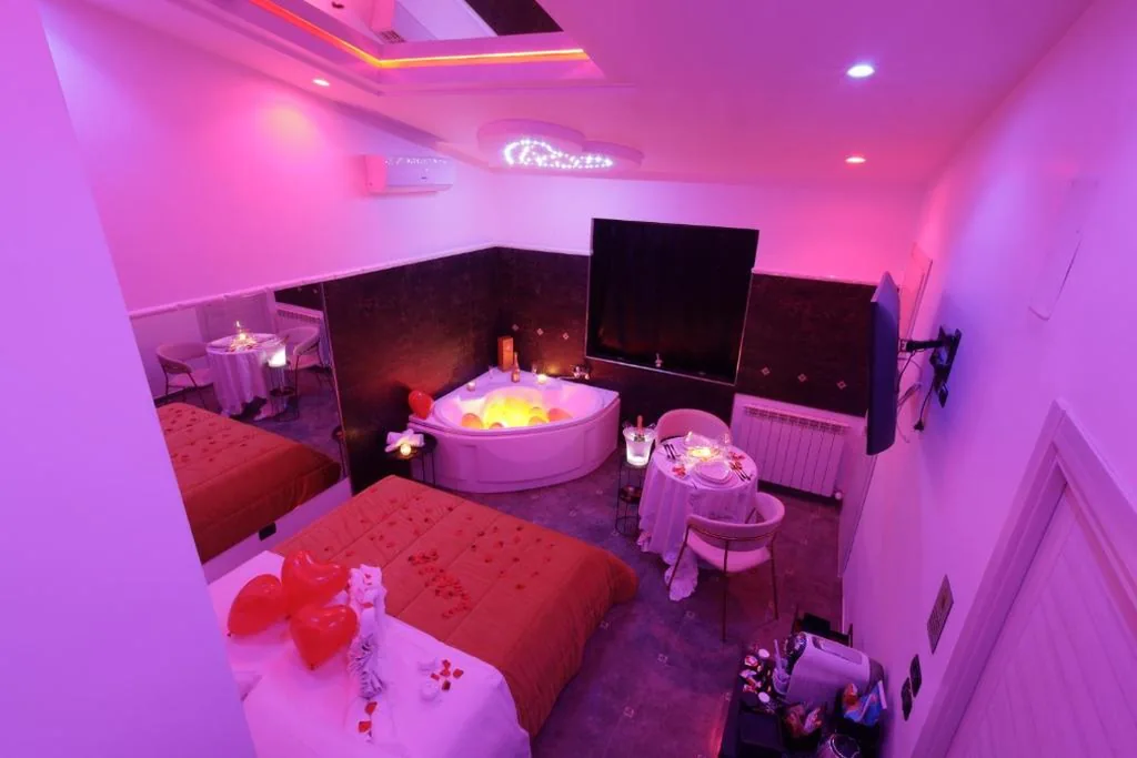 Suite con Sauna — B&B GRECALE Suite & Spa