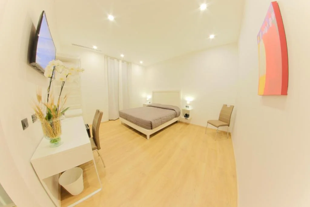 Suite Deluxe — RESIDENZE CASSOLI – Lamezia Centro