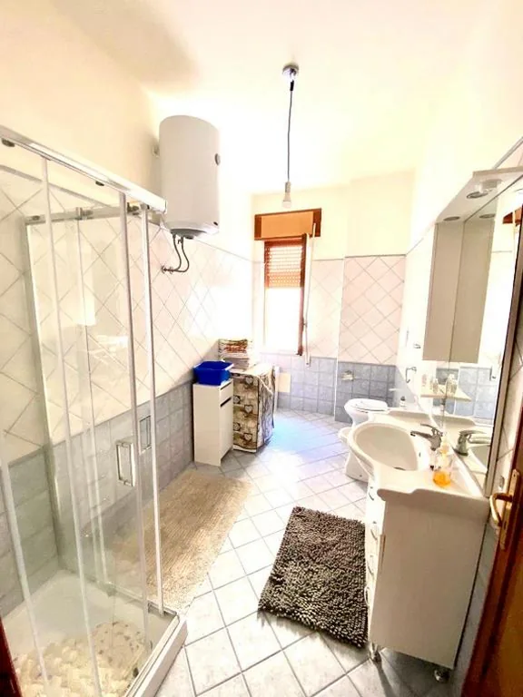 White beach Le Castella — foto 3