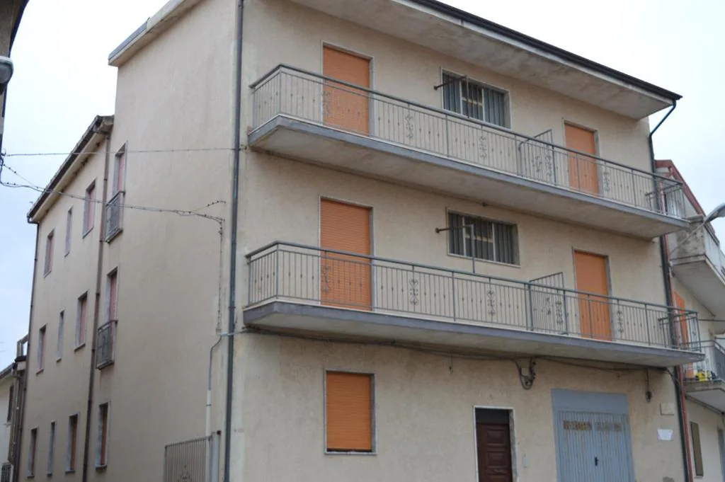 White beach Le Castella — foto 6