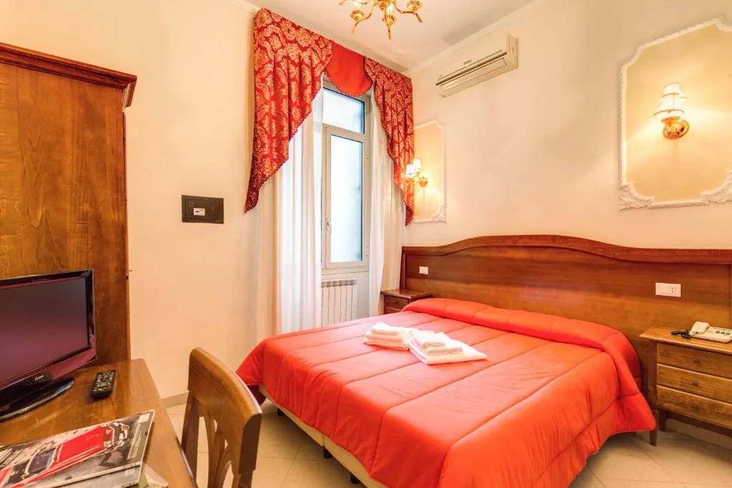 Cambridge Hotel