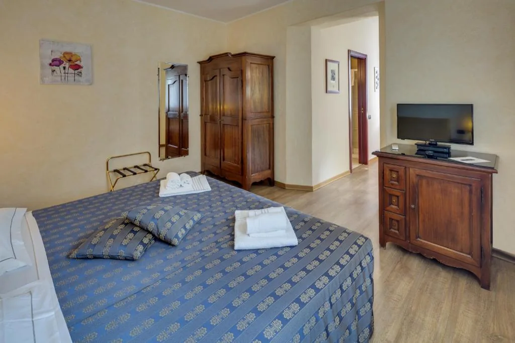 Budget Double/Twin Room - Dependance — Castello Rosso