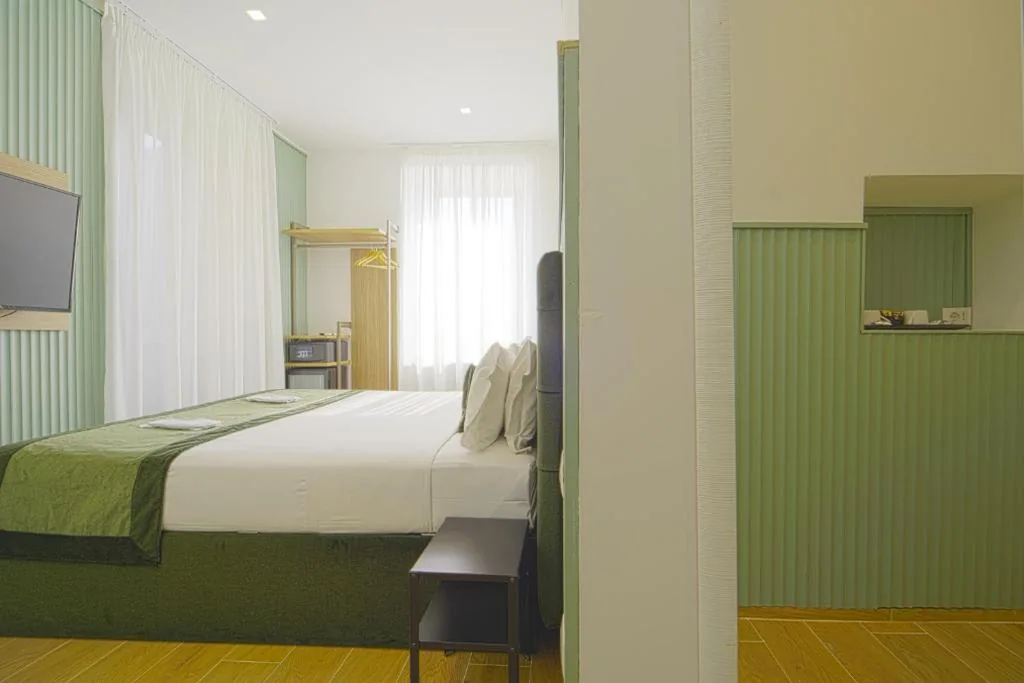 Camera Budget Matrimoniale/Doppia con Letti Singoli — Home at Rome Vatican Apartment&Rooms