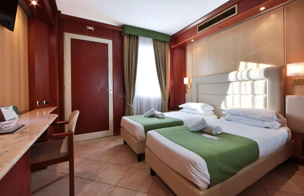 Camera Classic Doppia con Letti Singoli con Patio — Best Western Hotel Anthurium