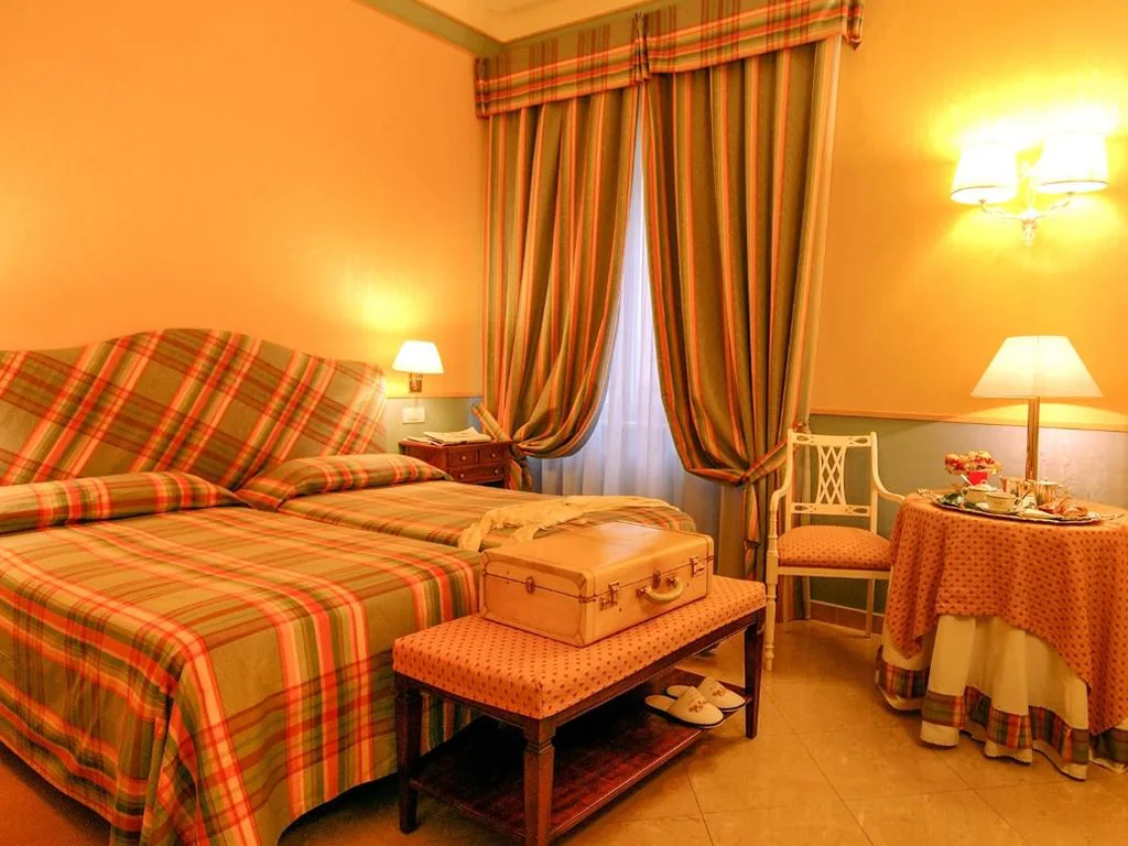 Classic Twin Room — Hotel Victoria & Iside Spa