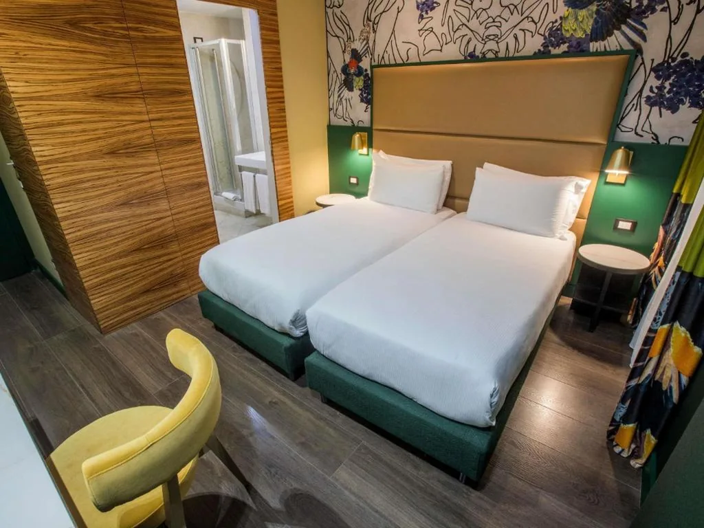 Camera Classic Doppia con Letti Singoli — Mercure Roma Centro Saint John