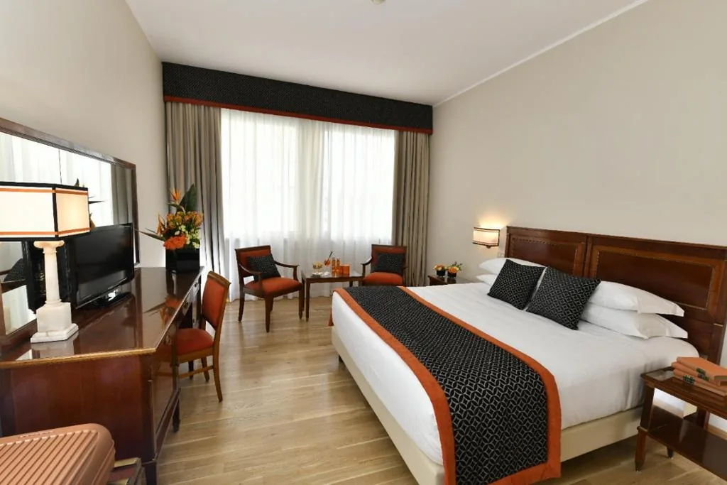 Classic Double/Twin Room — Bettoja Hotel Mediterraneo