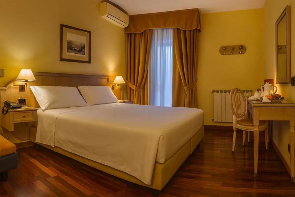 Camera Classic Matrimoniale/Doppia con Letti Singoli — LVG Hotel Collection – La Bussola
