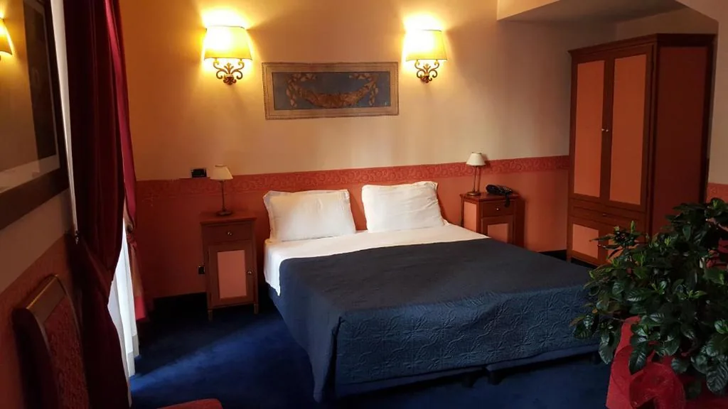 Classic Double/Twin Room — Relais Hotel Antico Palazzo Rospigliosi