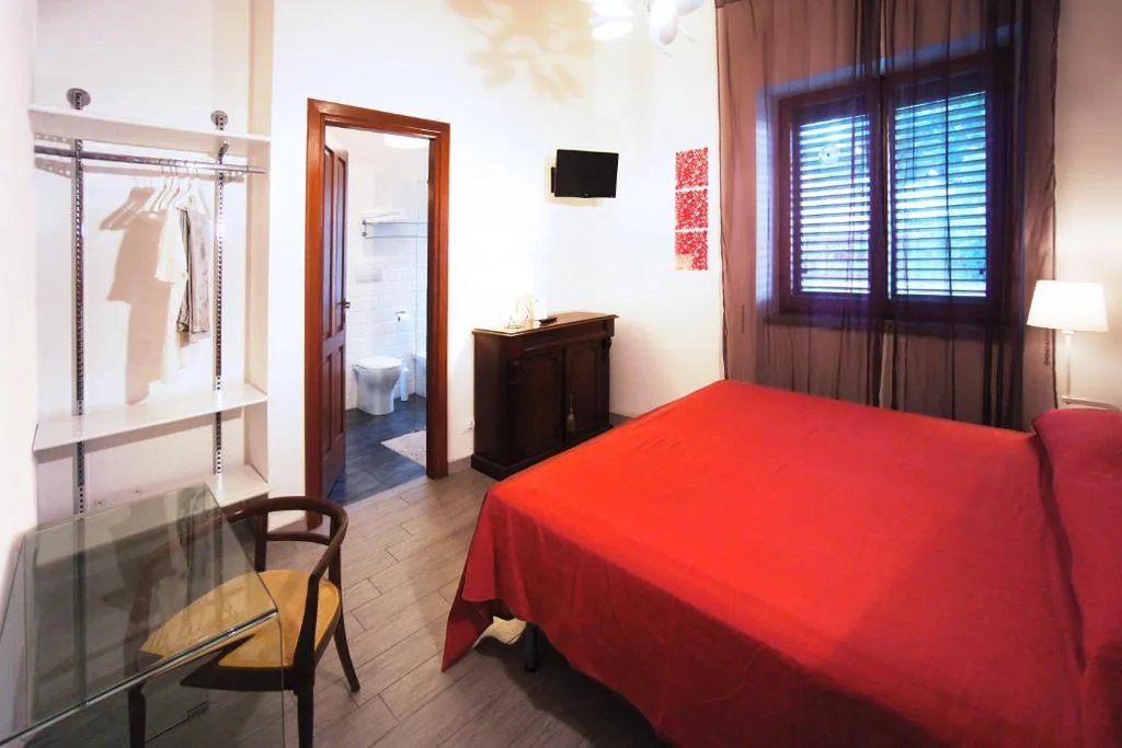 Camera Classic Matrimoniale/Doppia con Letti Singoli — Villa Di Papa’