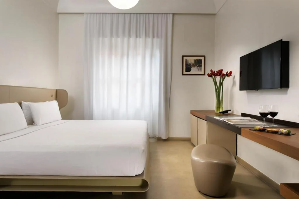 Camera Collection — Palazzo Montemartini Rome, A Radisson Collection Hotel