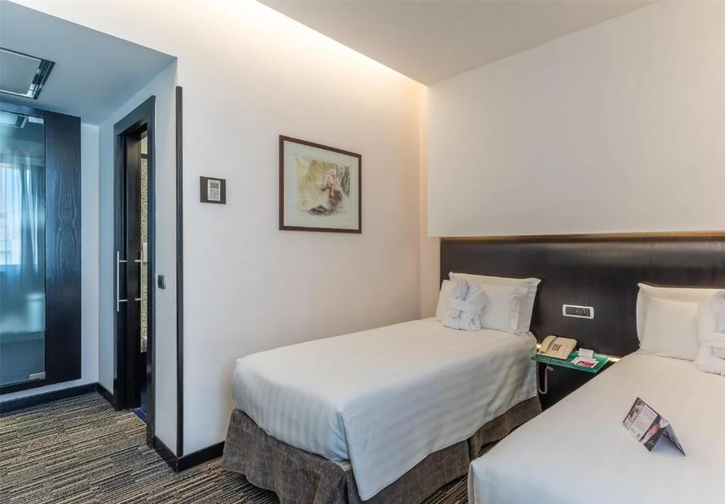 Camera Comfort Doppia con Letti Singoli — Best Western Plus Hotel Universo