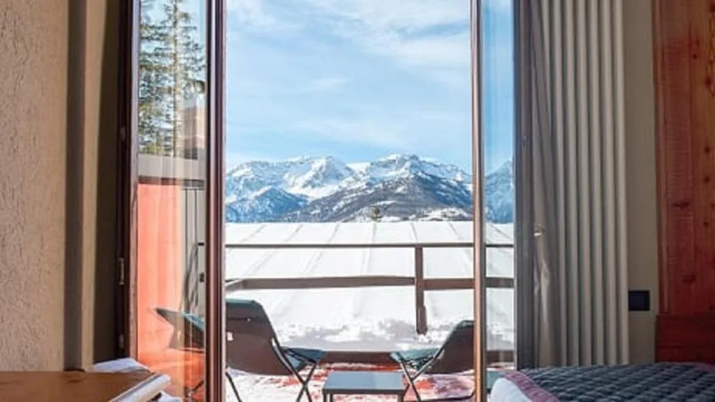 Comfort Double/Twin Room with Terrace and Mountain View — Chaberton Lodge & Spa