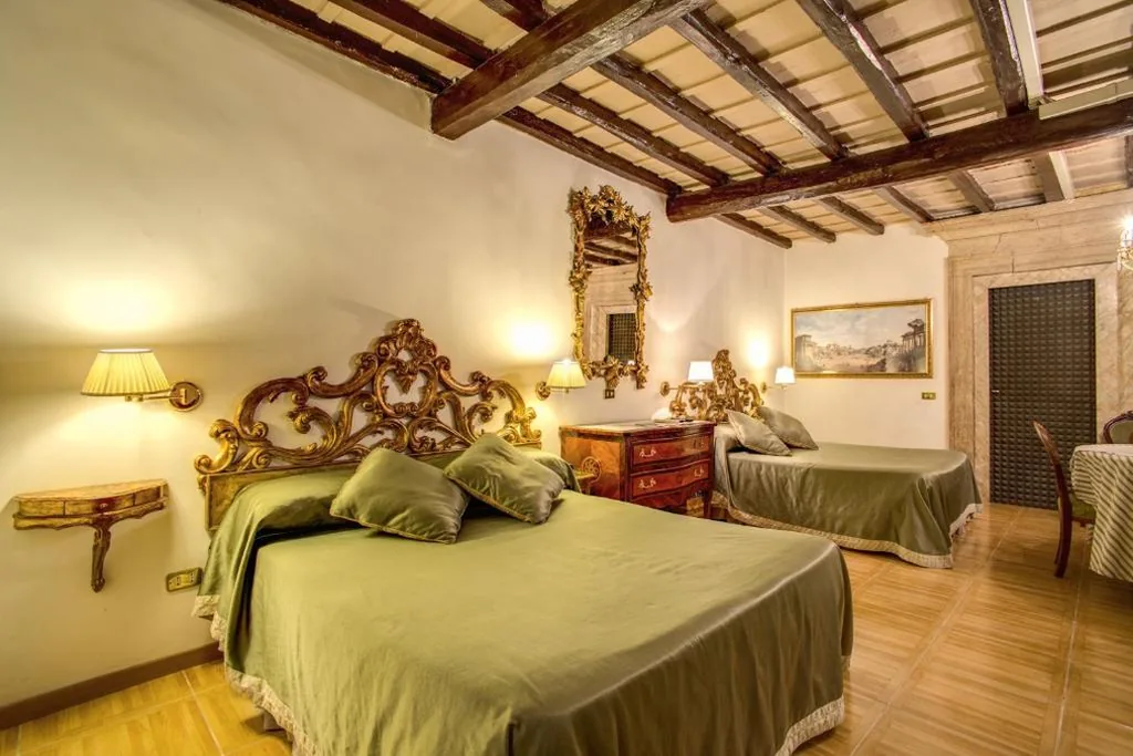 Camera con 2 Letti Queen-Size — Navona Gallery Suites